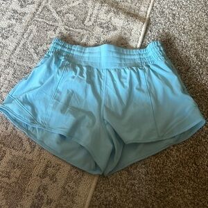 Lululemon Hotty Hot High Rise 2.5”